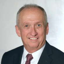 Richard Erhard headshot